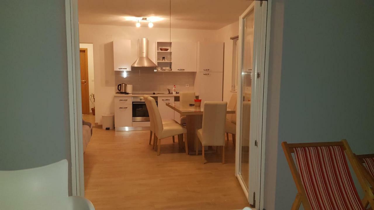 Apartment Adam Zavalatica Esterno foto